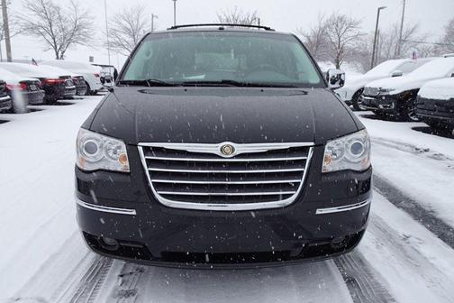2008 Chrysler Town & Country Limited