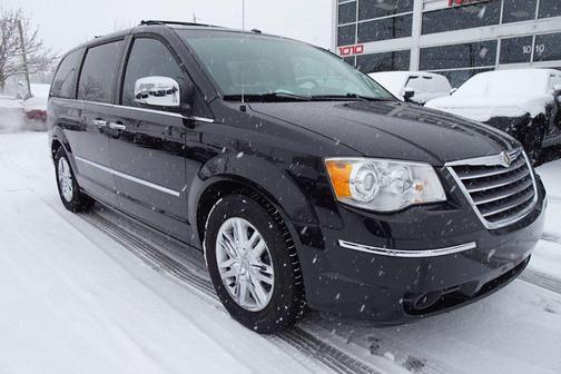 2008 Chrysler Town & Country Limited