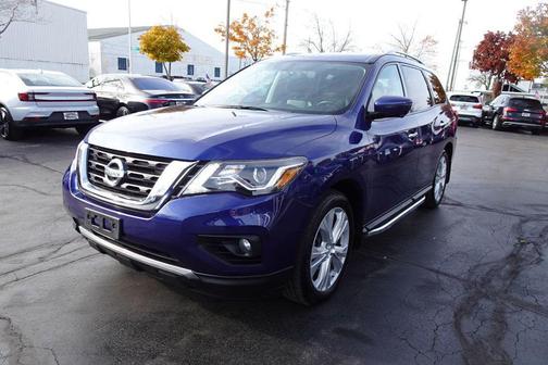 2018 Nissan Pathfinder SL