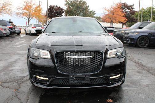2019 Chrysler 300 S