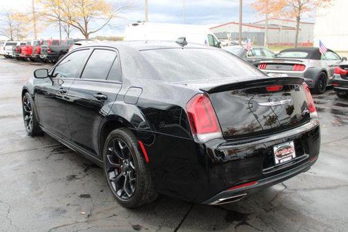 2019 Chrysler 300 S