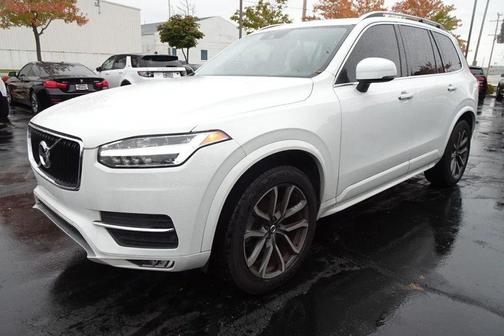 2019 Volvo XC90 T5 Momentum