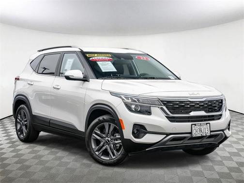 2023 Kia Seltos S