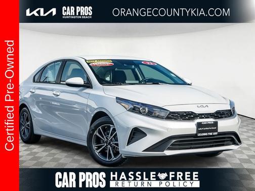 Snow White Pearl 2023 Kia Forte LXS