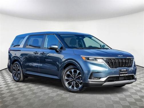 2024 Kia Carnival EX
