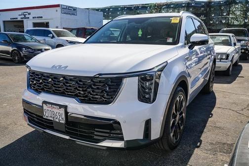 2025 Kia Sorento EX