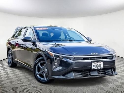 Gray 2025 Kia K4 LXS