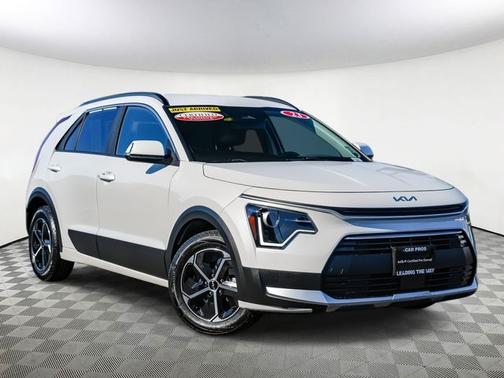Snow White Pearl 2023 Kia Niro Plug-In Hybrid EX
