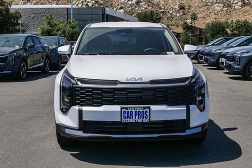 Glacial White Pearl 2026 Kia Sportage LX