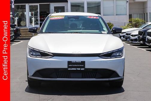 Snow White Pearl 2024 Kia EV6 Light Long Range
