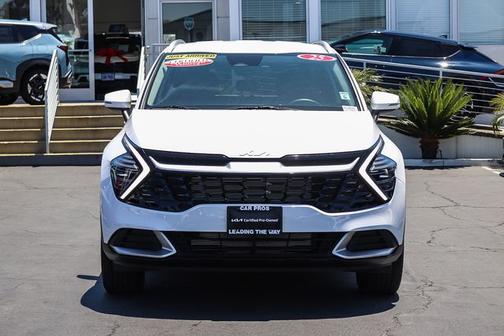 White Pearl 2025 Kia Sportage EX