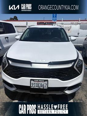 White Pearl 2025 Kia Sportage EX