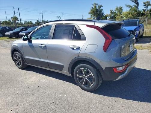 2025 Kia Niro EX