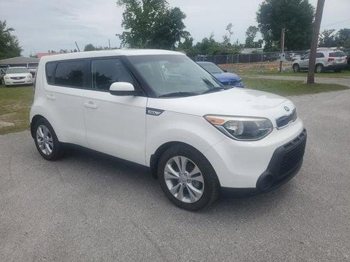 Clear White 2015 Kia Soul +