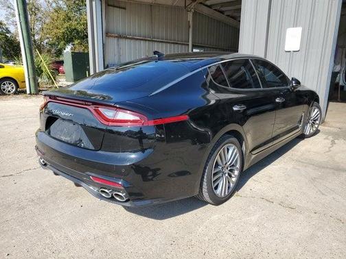 2018 Kia Stinger Base