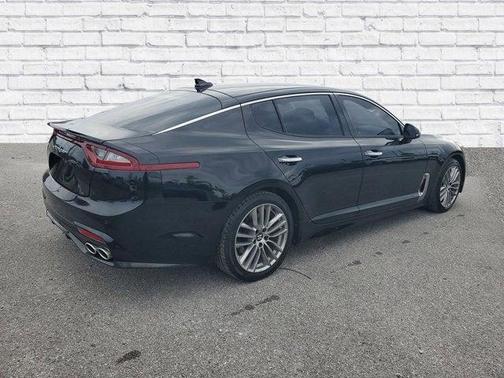 2018 Kia Stinger Base