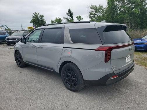 Ceramic Silver 2026 Kia Carnival SX Prestige