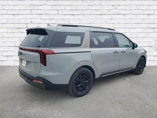 Ceramic Silver 2026 Kia Carnival SX Prestige
