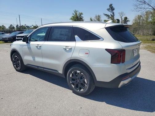 Ivory Silver 2026 Kia Sorento S