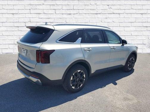 Ivory Silver 2026 Kia Sorento S