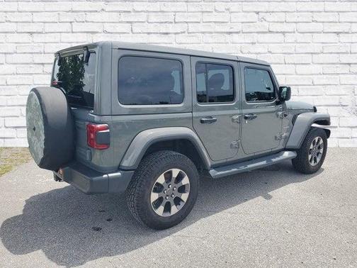 Sting Gray Clearcoat 2018 Jeep Wrangler Unlimited Sahara