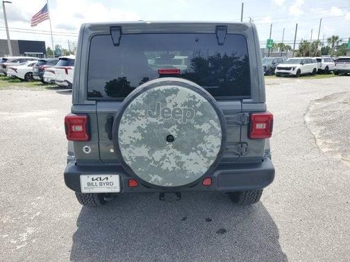 Sting Gray Clearcoat 2018 Jeep Wrangler Unlimited Sahara