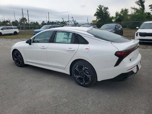 Snow White Pearl 2026 Kia K5 GT-Line