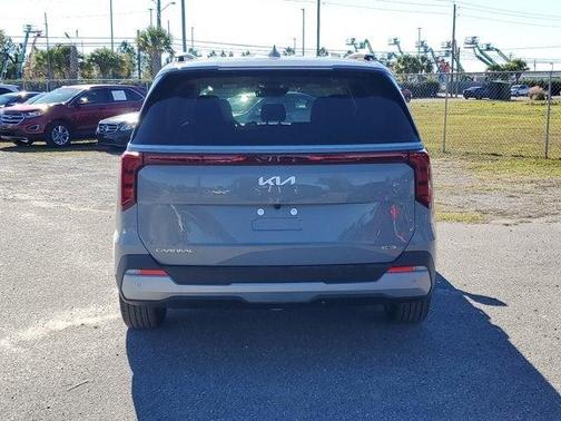 2026 Kia Carnival Hybrid EX