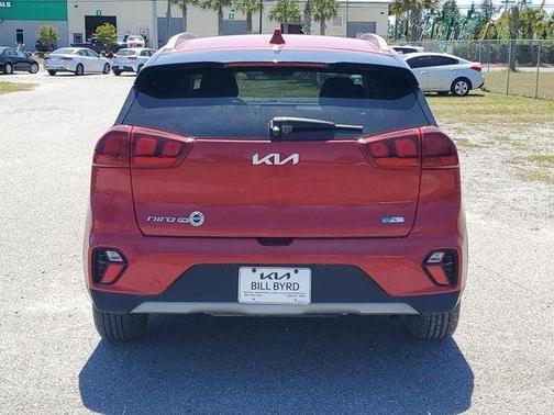 2022 Kia Niro LX