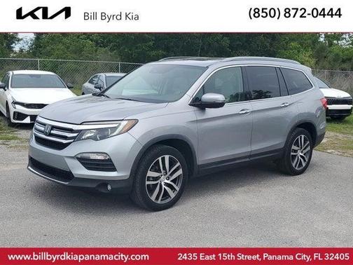 Silver 2017 Honda Pilot Touring
