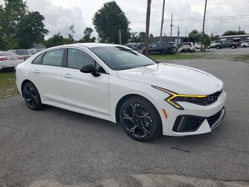 Snow White Pearl 2026 Kia K5 GT-Line