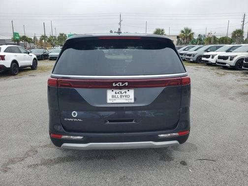 2023 Kia Carnival LX