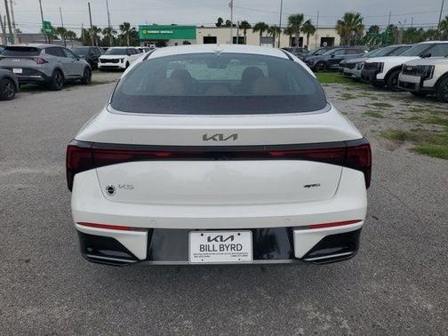 Snow White Pearl 2026 Kia K5 GT-Line