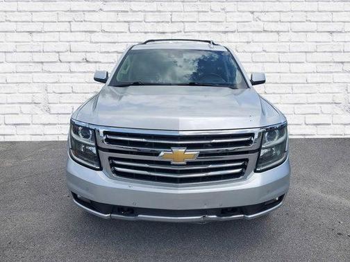 Silver Ice Metallic 2016 Chevrolet Suburban LT