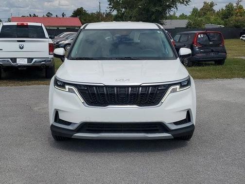 2023 Kia Carnival LX