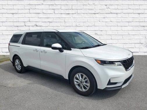 2023 Kia Carnival LX
