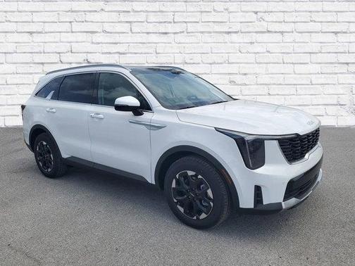 Glacial White Pearl 2026 Kia Sorento S