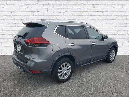 Gun Metallic 2019 Nissan Rogue SV