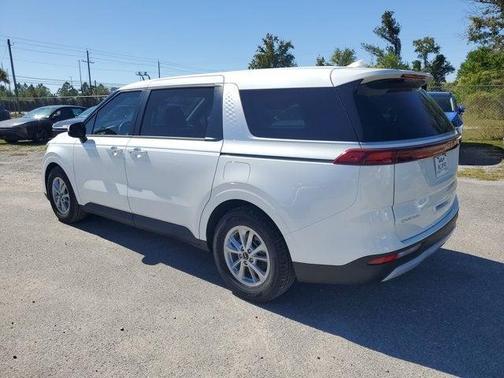 2023 Kia Carnival LX