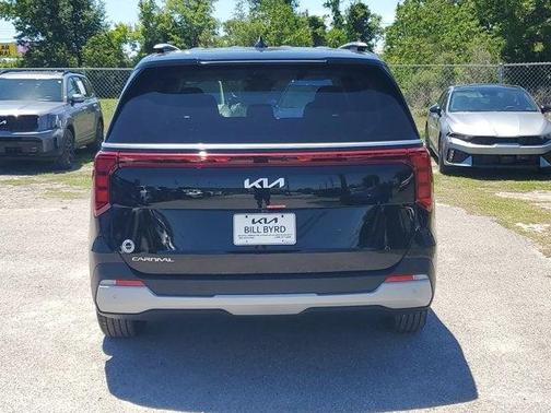 Aurora Black Pearl 2026 Kia Carnival EX