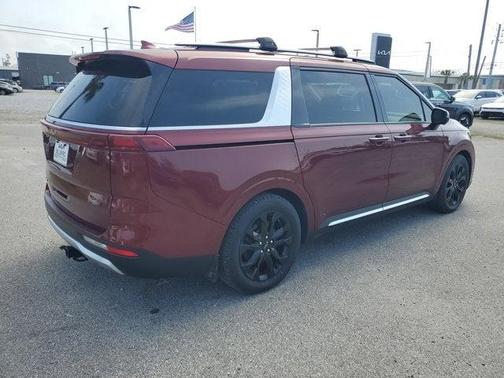 2022 Kia Carnival SX