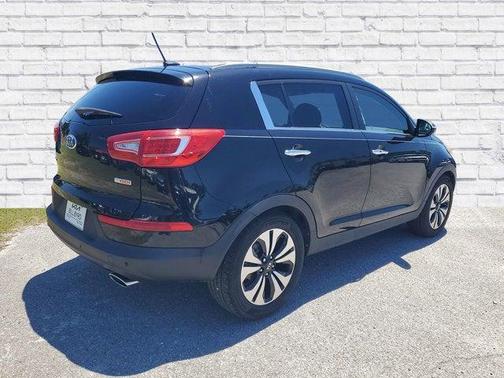 Black Cherry 2011 Kia Sportage SX