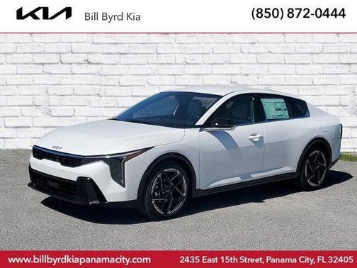 Snow White Pearl 2026 Kia K4 GT-LINE