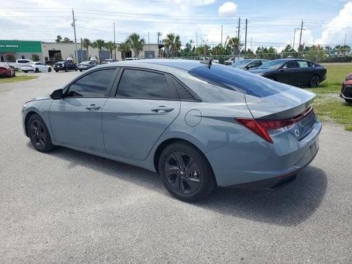 2023 Hyundai ELANTRA HEV Blue