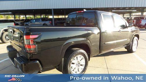 2022 Nissan Frontier SV