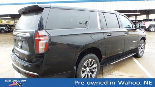 2023 Chevrolet Suburban LT