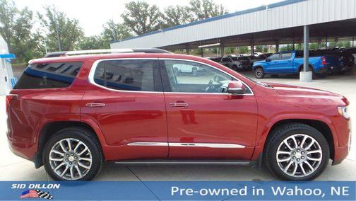 2023 GMC Acadia Denali