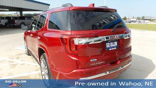 2023 GMC Acadia Denali