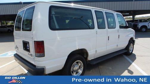 2011 Ford E350 Super Duty XL