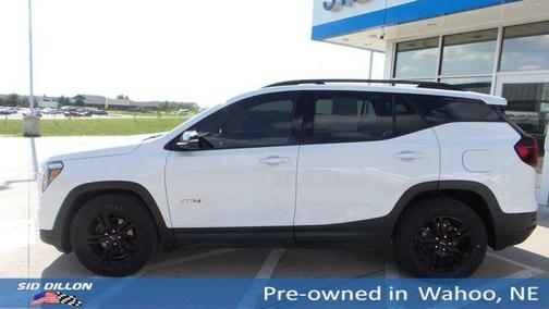 2023 GMC Terrain AWD AT4